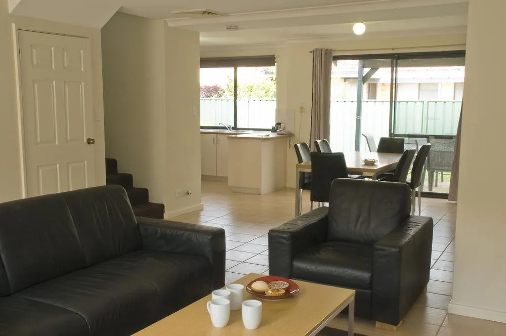 **** Appart hôtel Country Comfort Perth Australie